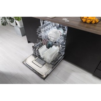 Hisense (HV603D40) Built-In Dishwasher