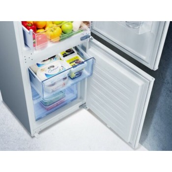 Hisense (RIB312F4AWE) Integrated 70/30 Frost Free Fridge-Freezer