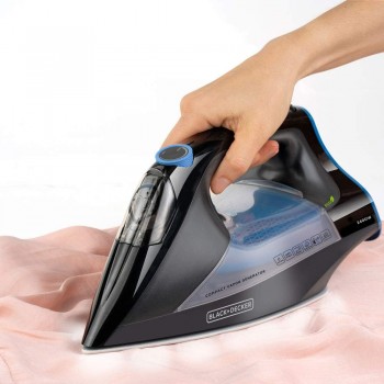 Black+Decker Steam Iron 2400W